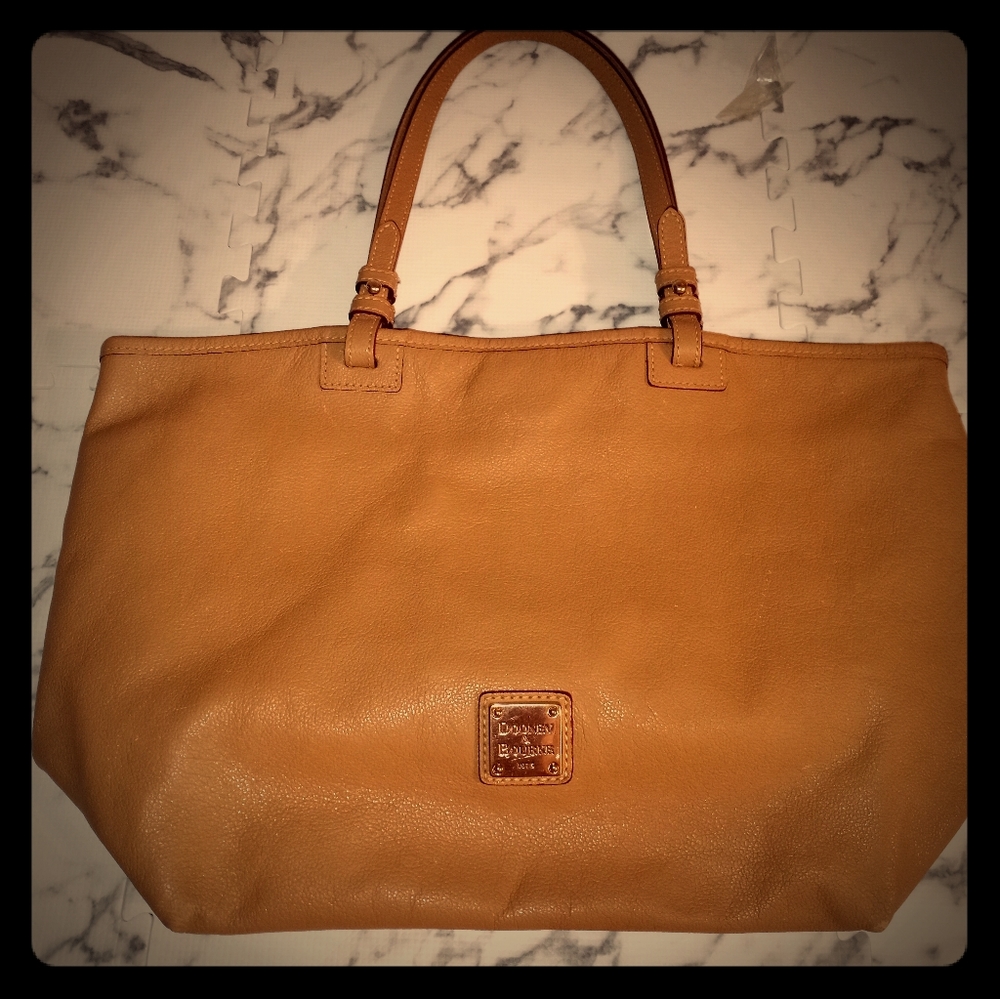 Dooney & Bourke Shopper Caramel/Beige/Brown